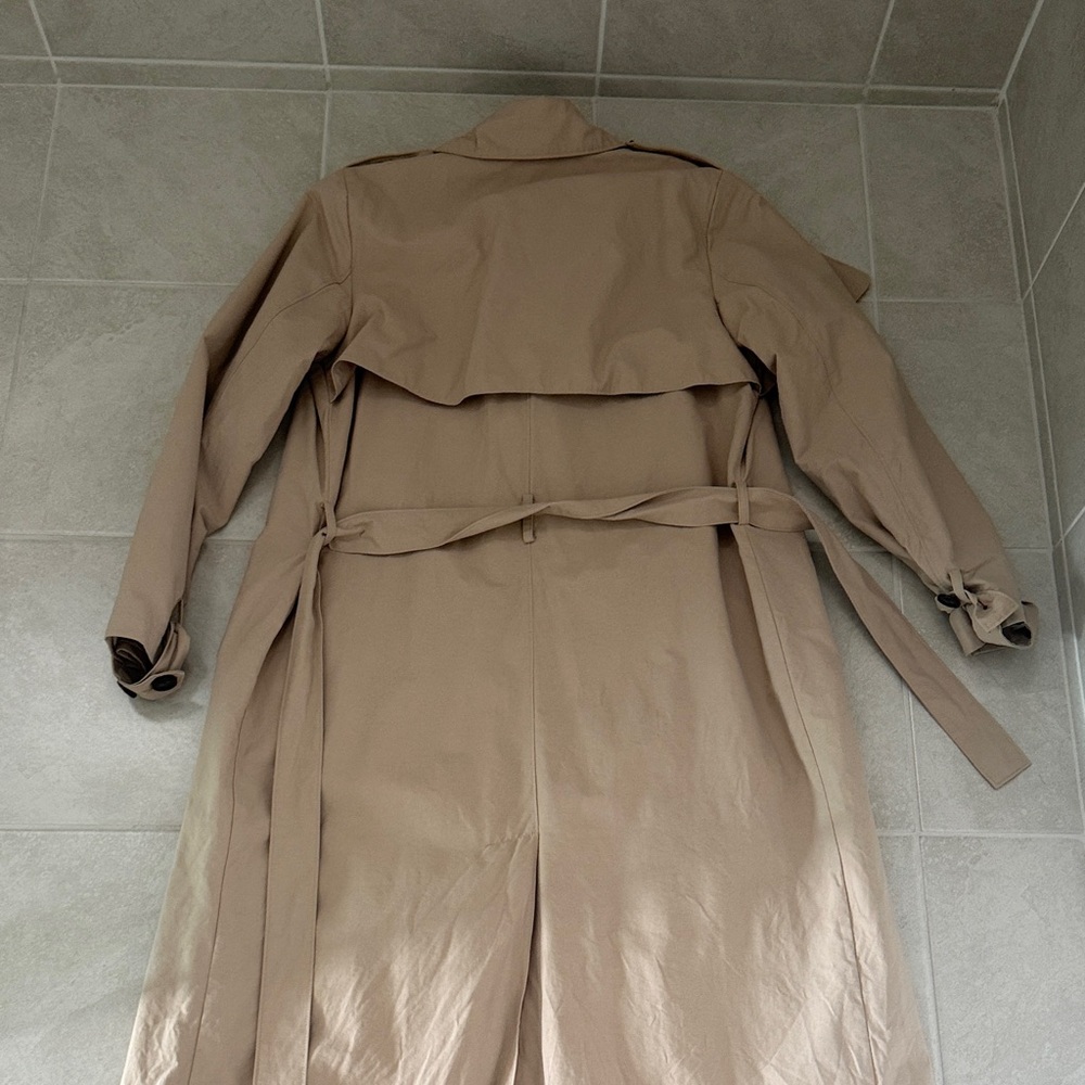 Classic Beige Trench Coat - Women - Picture 7 of 7